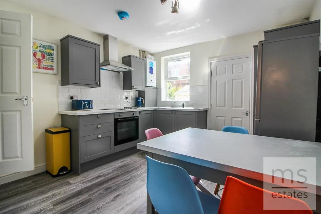 2 bedroom terraced house for rent
