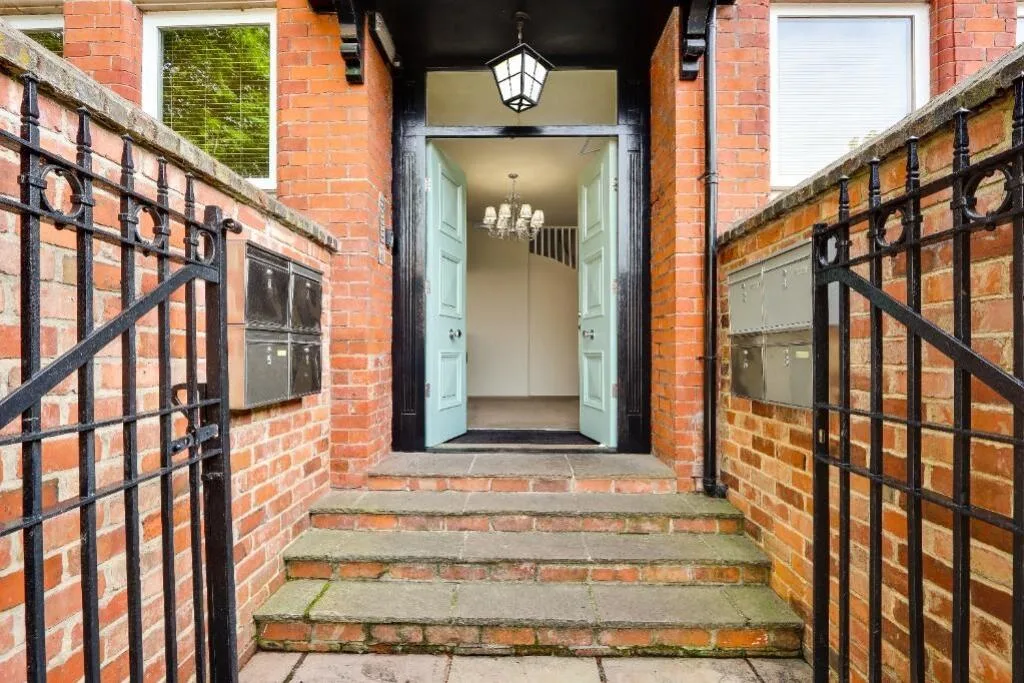 4 bedroom apartment for rent