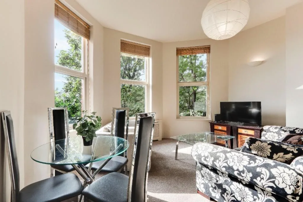 4 bedroom apartment for rent