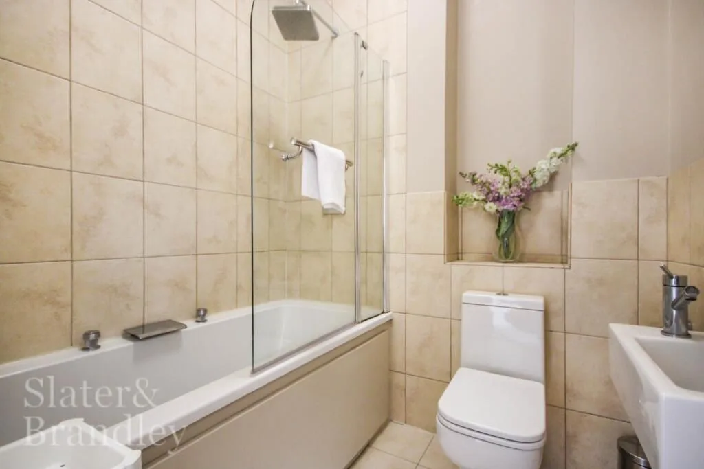 4 bedroom apartment for rent