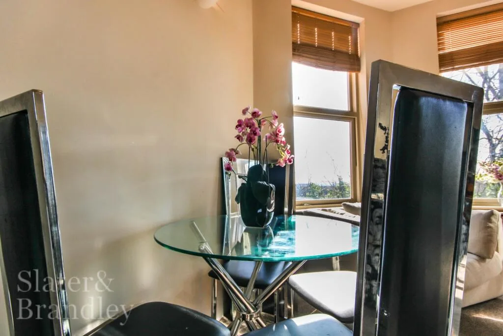 4 bedroom apartment for rent