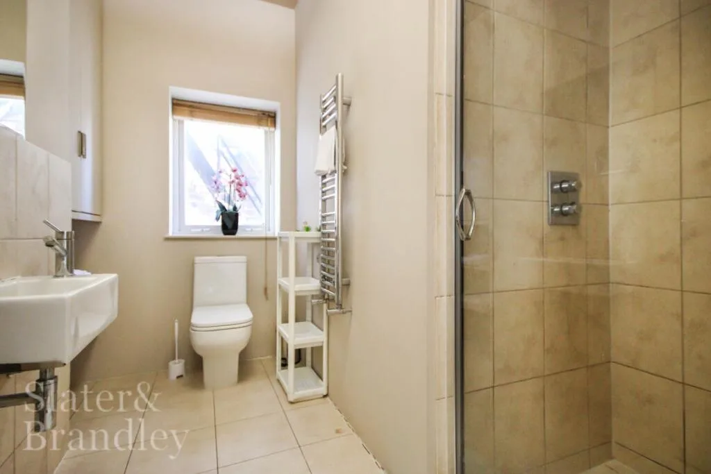 4 bedroom apartment for rent
