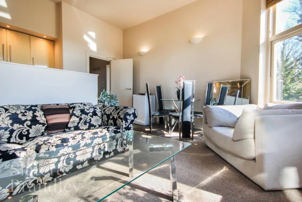 4 bedroom apartment for rent