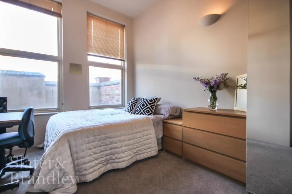 4 bedroom apartment for rent