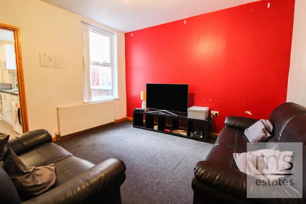 4 bedroom terraced house for rent