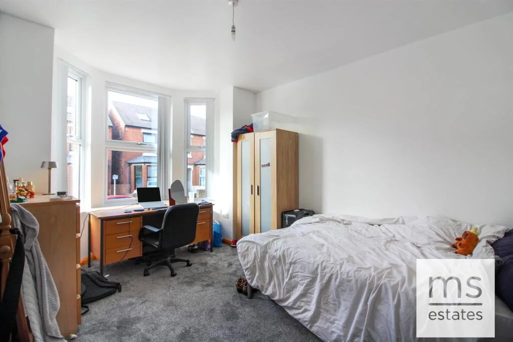 4 bedroom terraced house for rent