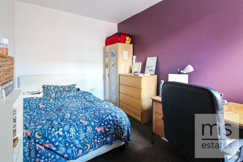 4 bedroom terraced house for rent