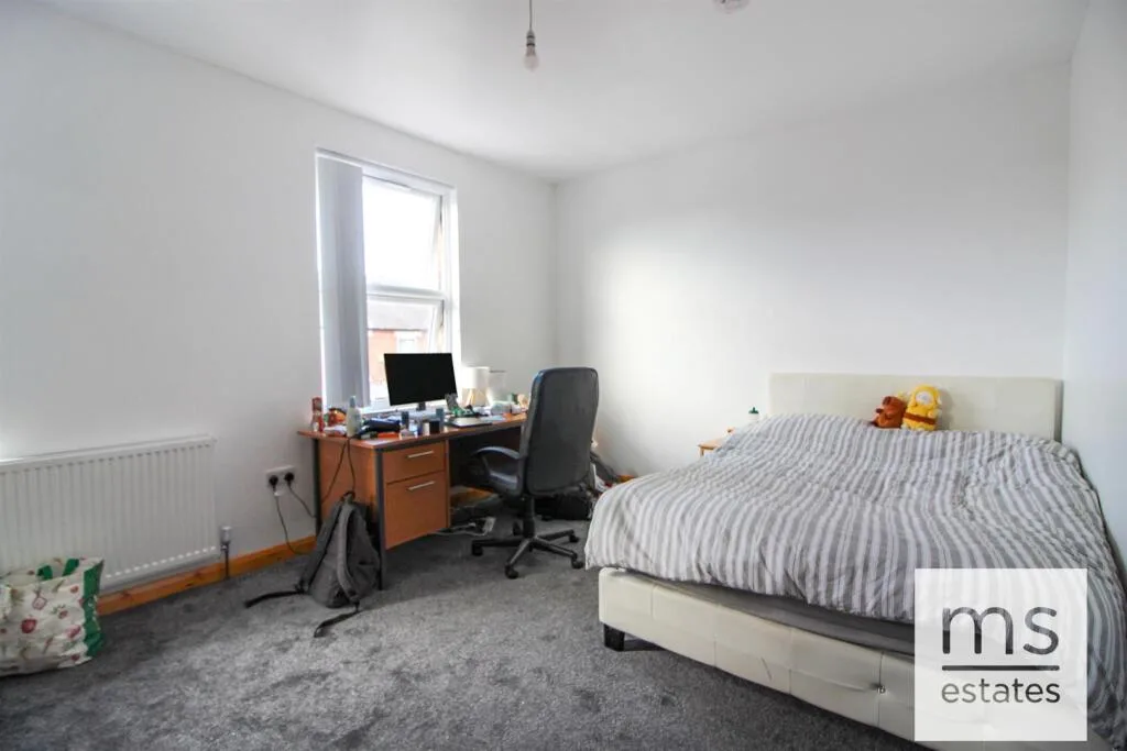 4 bedroom terraced house for rent