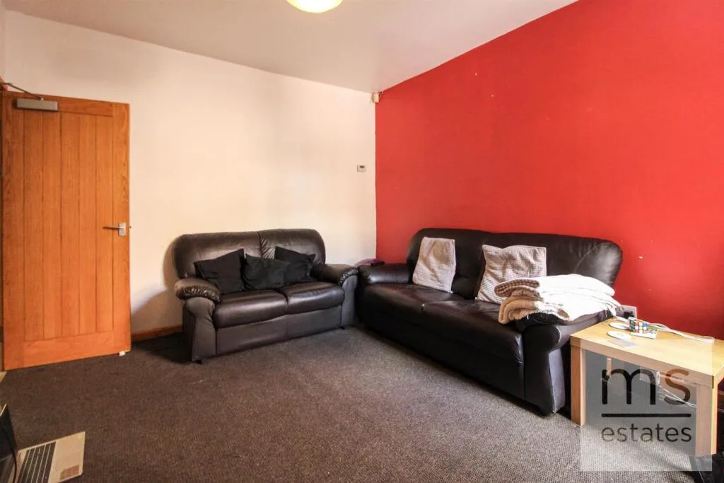 4 bedroom terraced house for rent