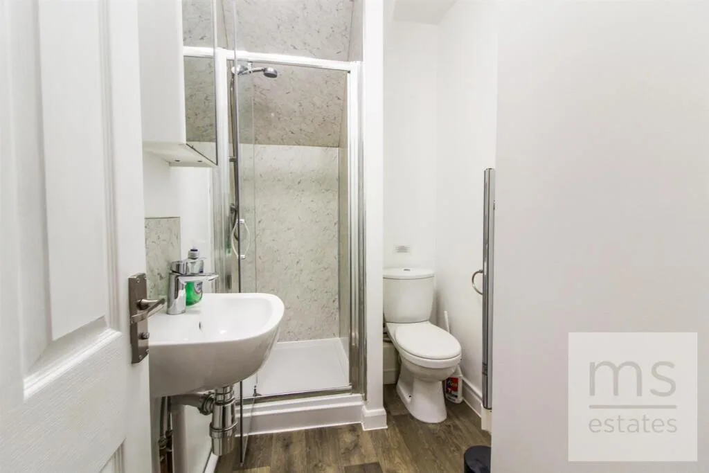 4 bedroom terraced house for rent