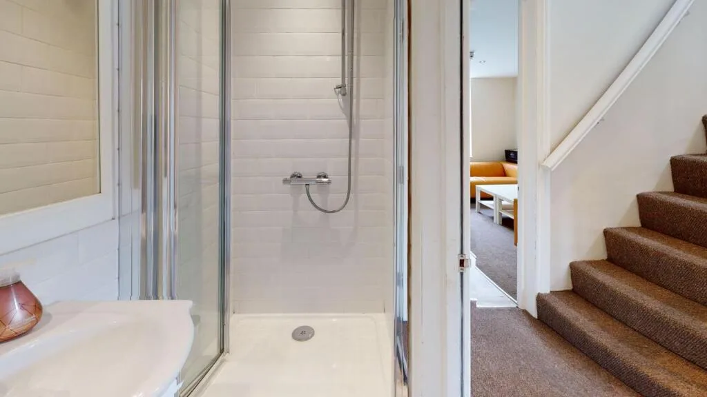 4 bedroom flat for rent