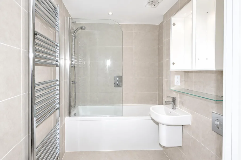 2 bedroom town house for rent