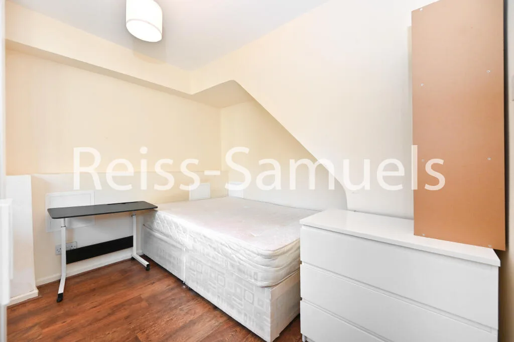 4 bedroom maisonette for rent