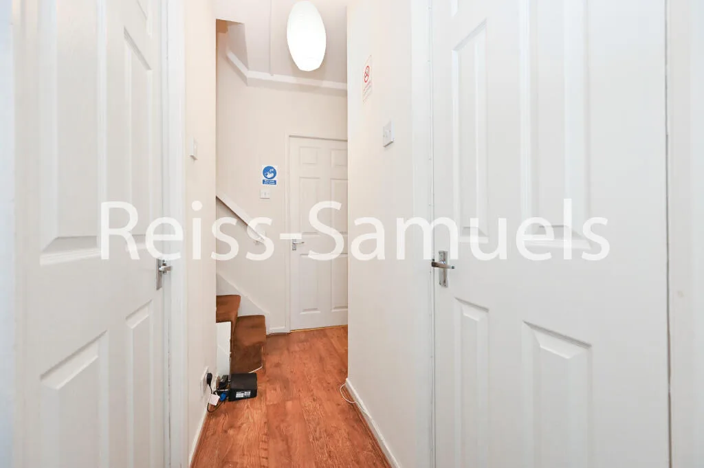 4 bedroom maisonette for rent