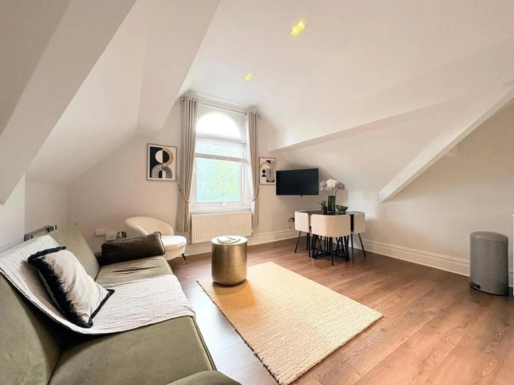 2 bedroom apartment for rent
