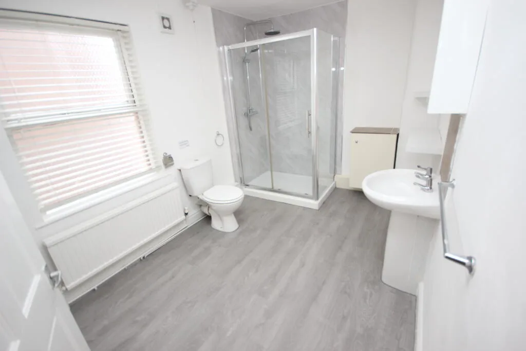 4 bedroom terraced house for rent