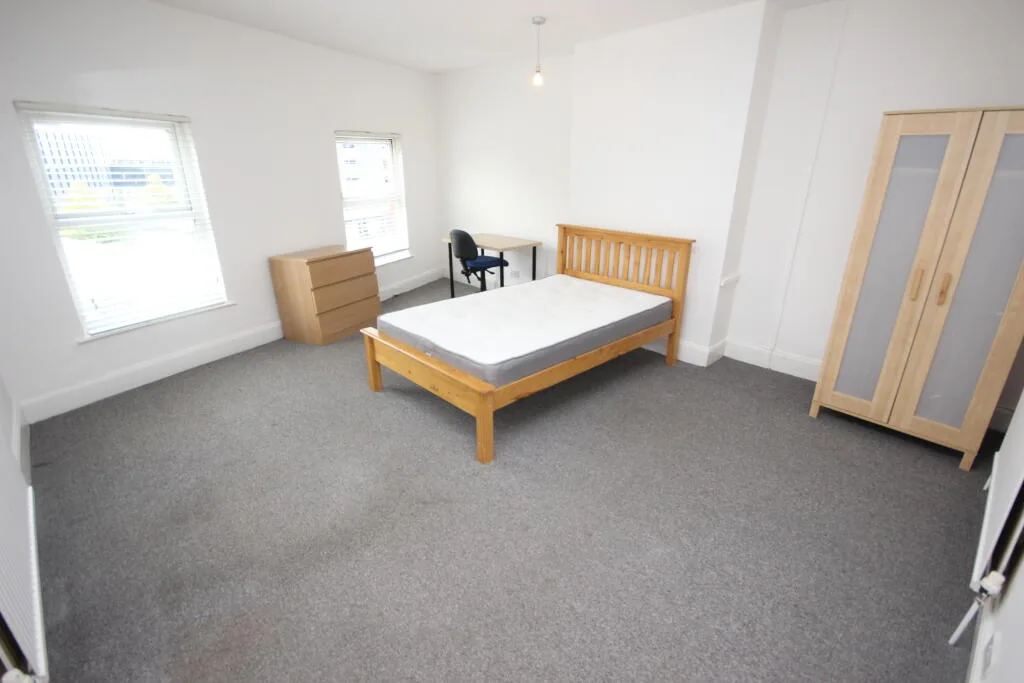 4 bedroom terraced house for rent