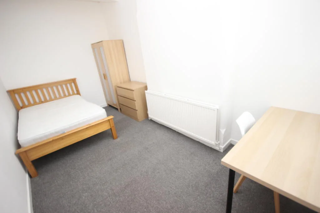 4 bedroom terraced house for rent