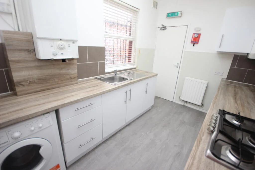 4 bedroom terraced house for rent