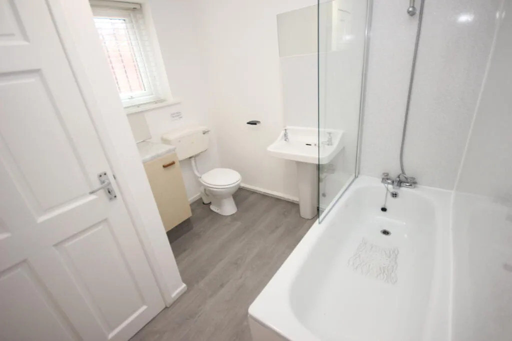 4 bedroom terraced house for rent