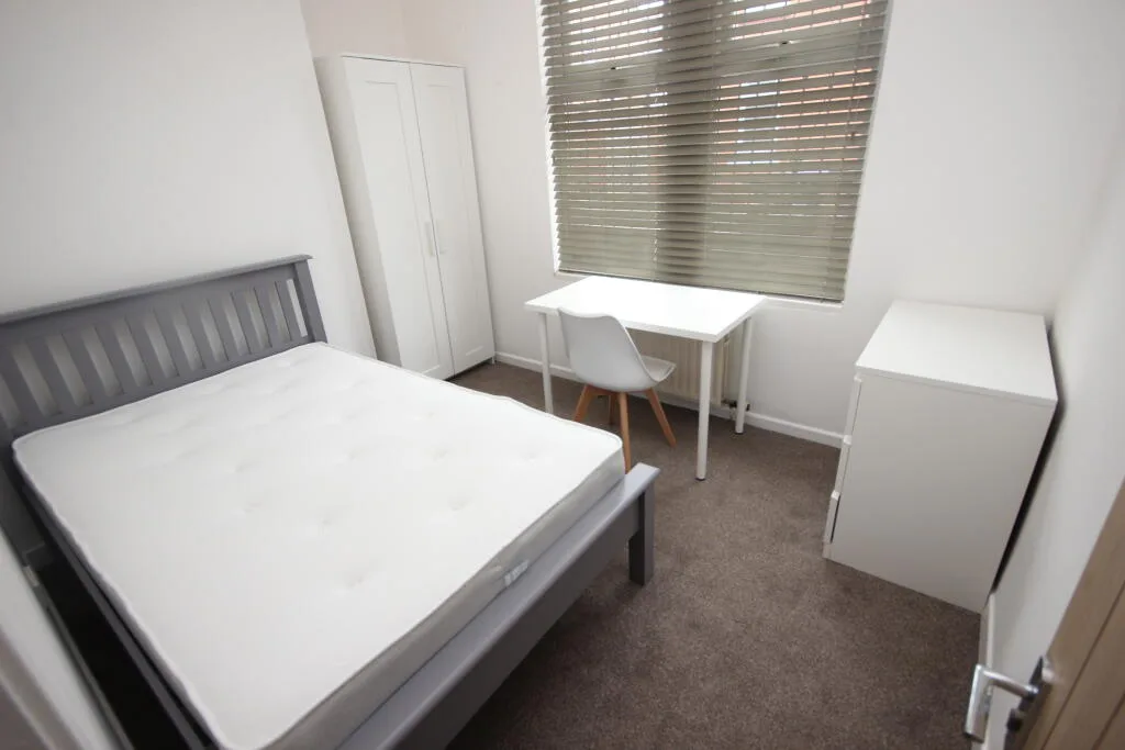 4 bedroom terraced house for rent