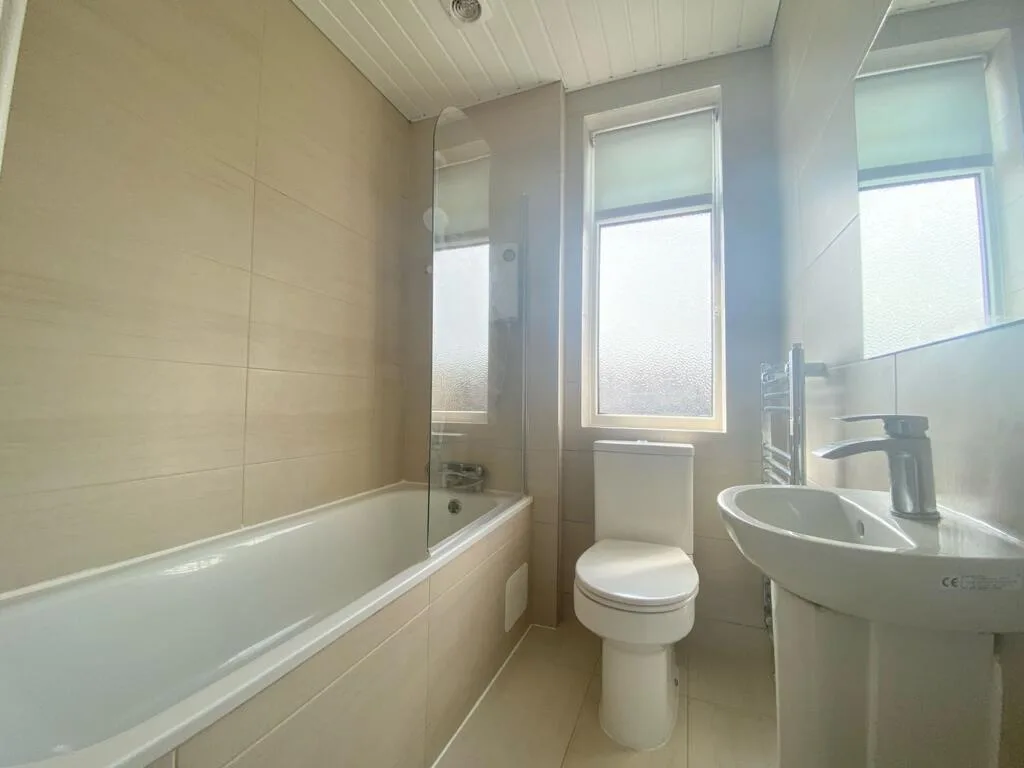 4 bedroom terraced house for rent