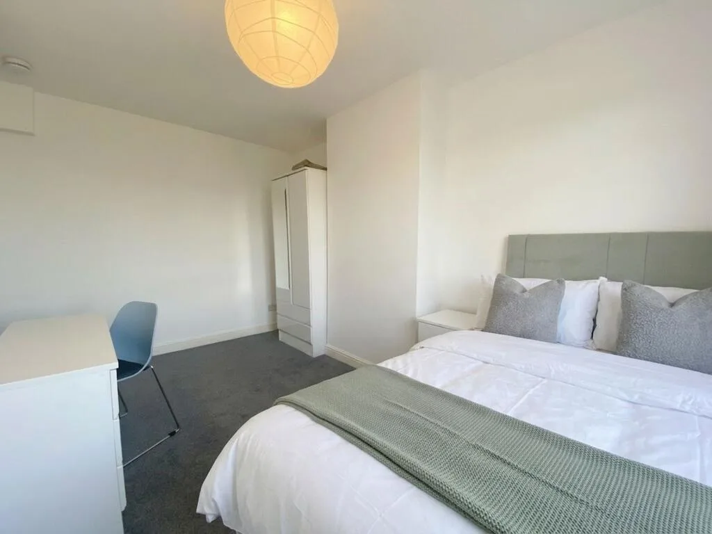 4 bedroom terraced house for rent