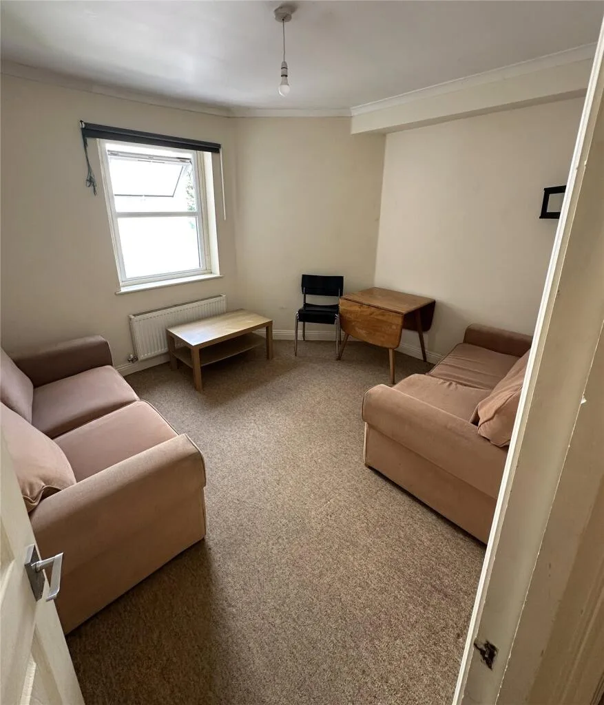 4 bedroom apartment for rent