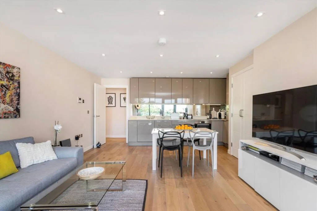 2 bedroom flat for rent