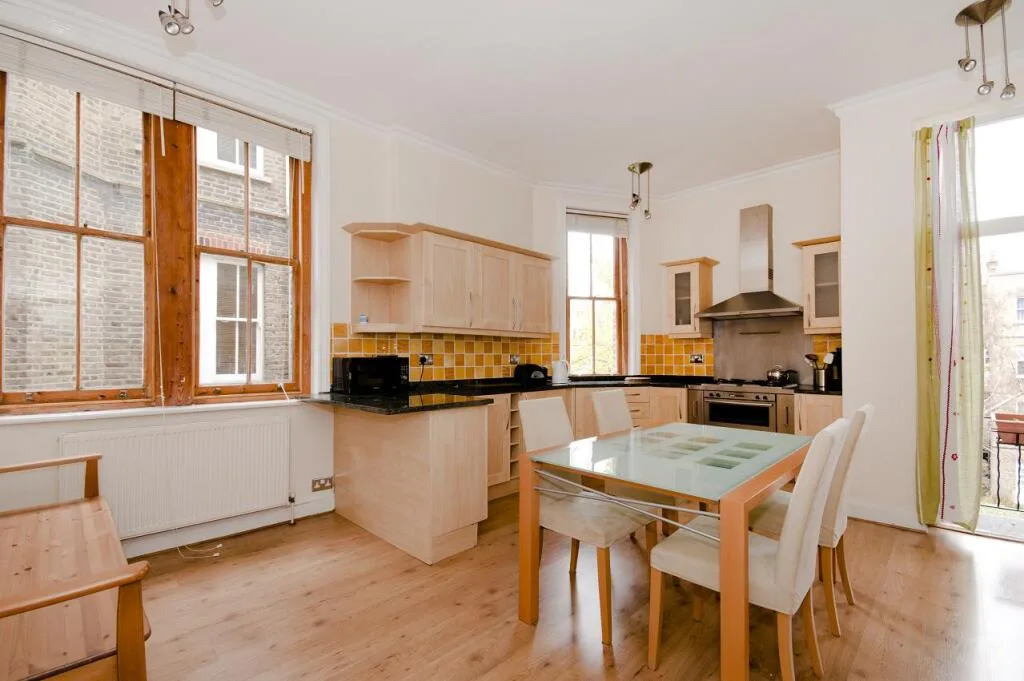 3 bedroom flat for rent