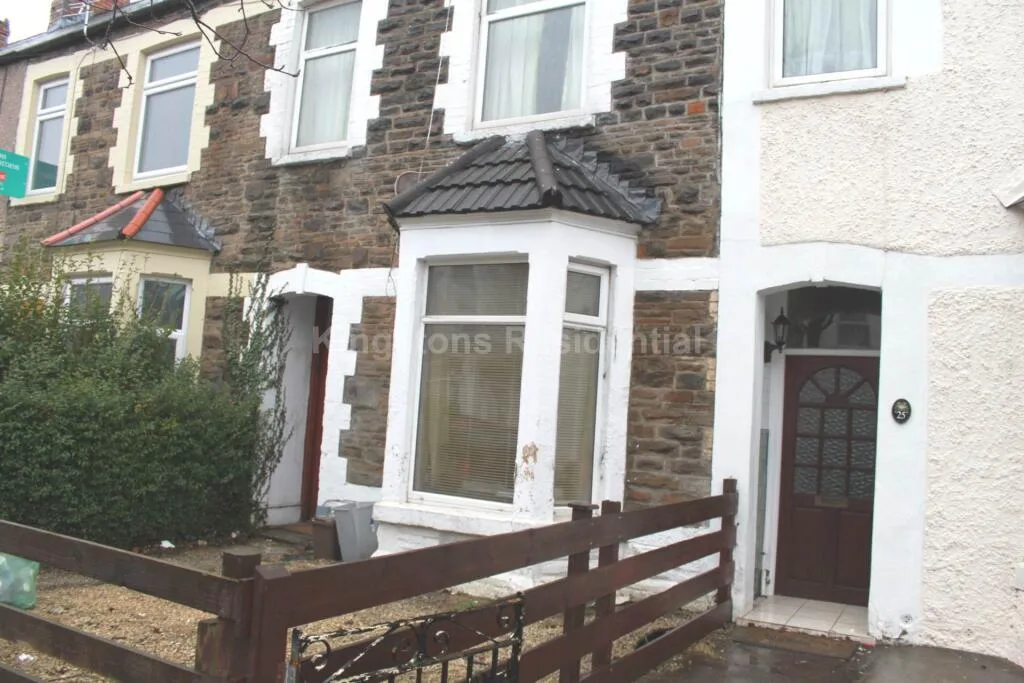 5 bedroom terraced house for rent