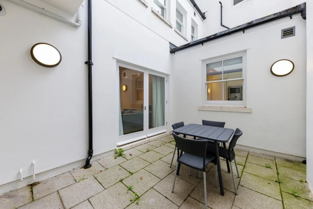 2 bedroom apartment for rent