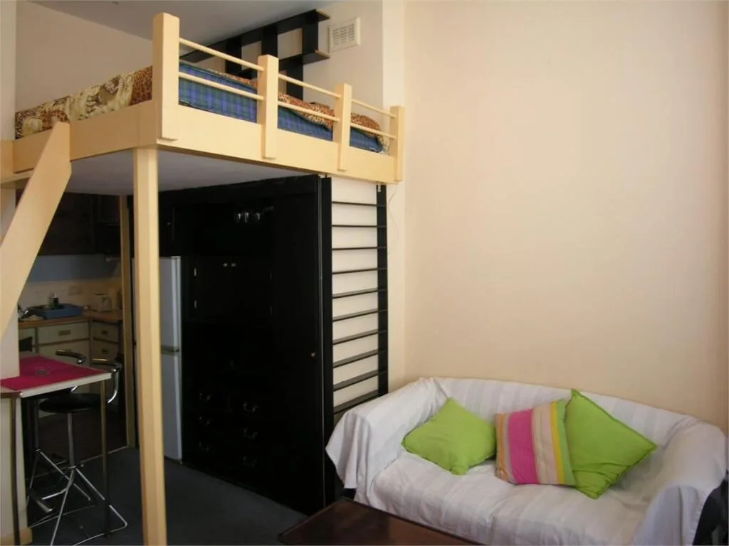 Studio flat for rent