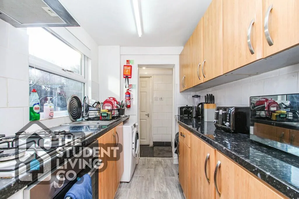 4 bedroom terraced house for rent