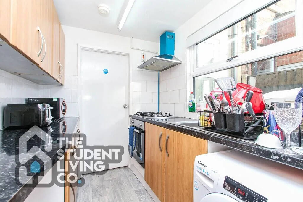 4 bedroom terraced house for rent