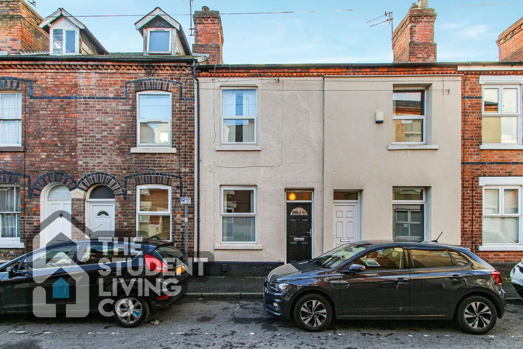 4 bedroom terraced house for rent