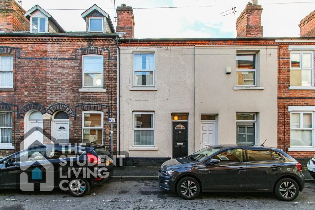 4 bedroom terraced house for rent