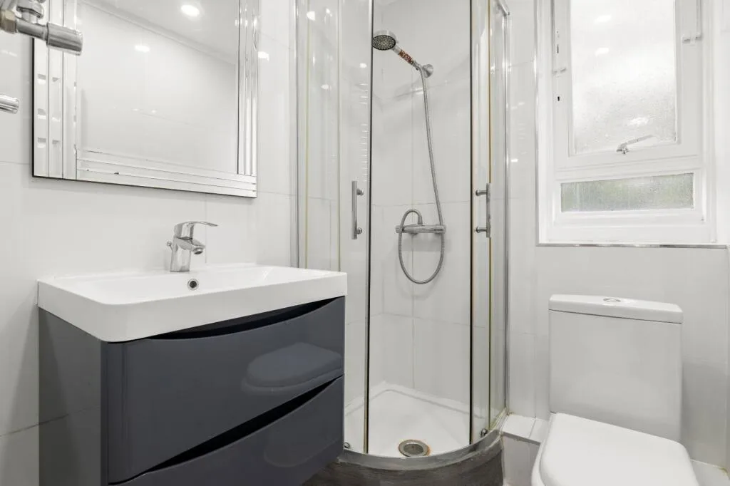 3 bedroom maisonette for rent
