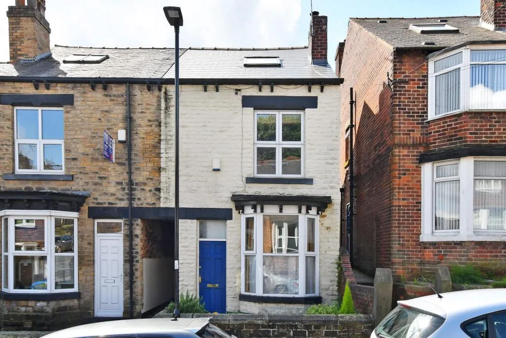 5 bedroom house for rent