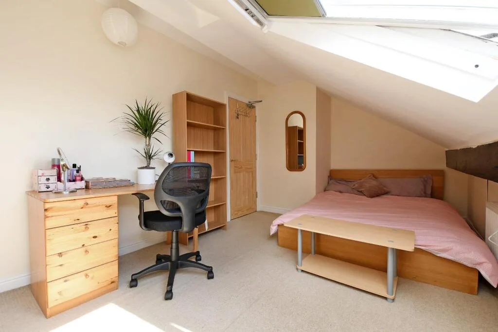 5 bedroom house for rent