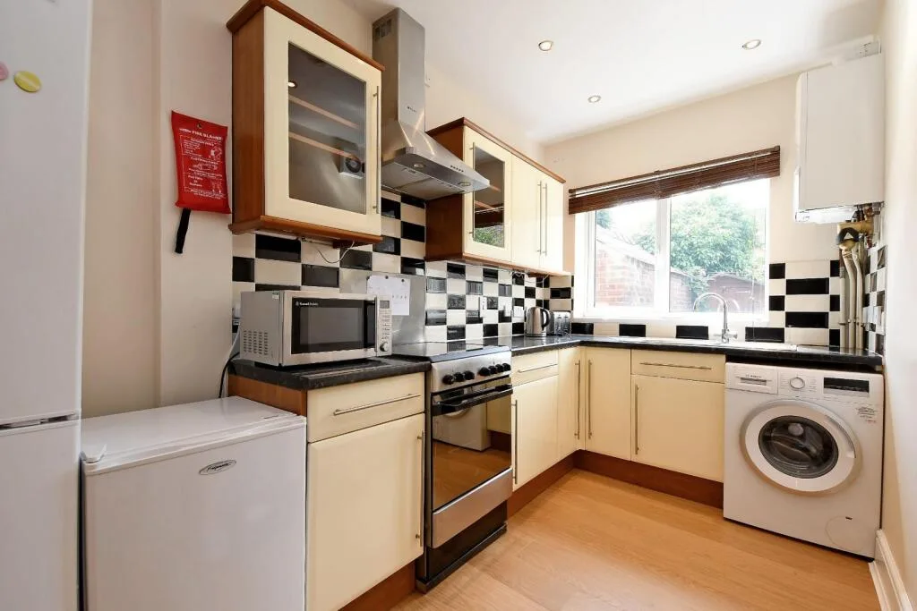 5 bedroom house for rent