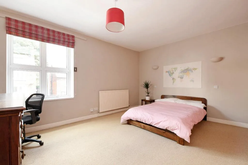 5 bedroom house for rent