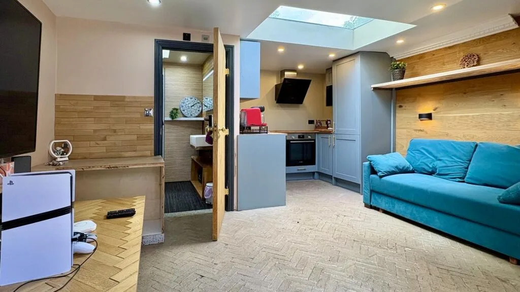Studio flat for rent