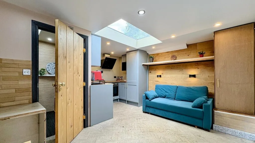 Studio flat for rent