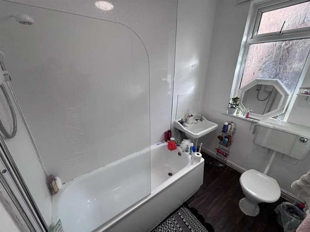 5 bedroom house for rent