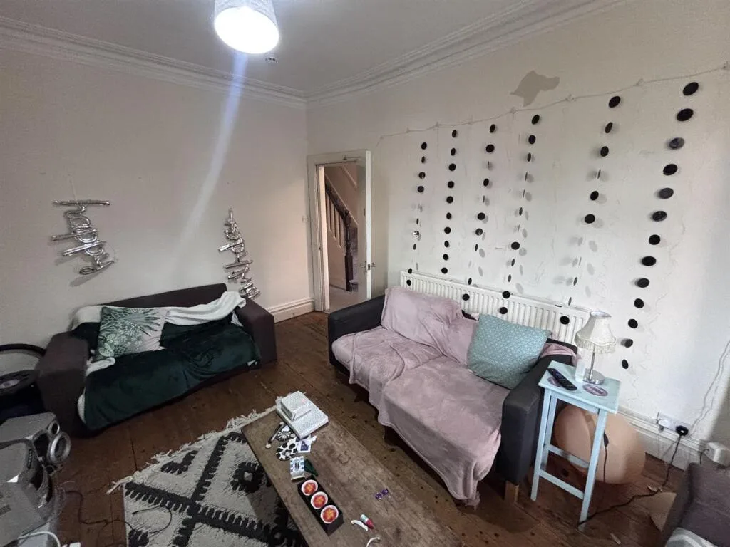 5 bedroom house for rent