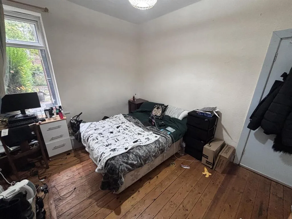 5 bedroom house for rent