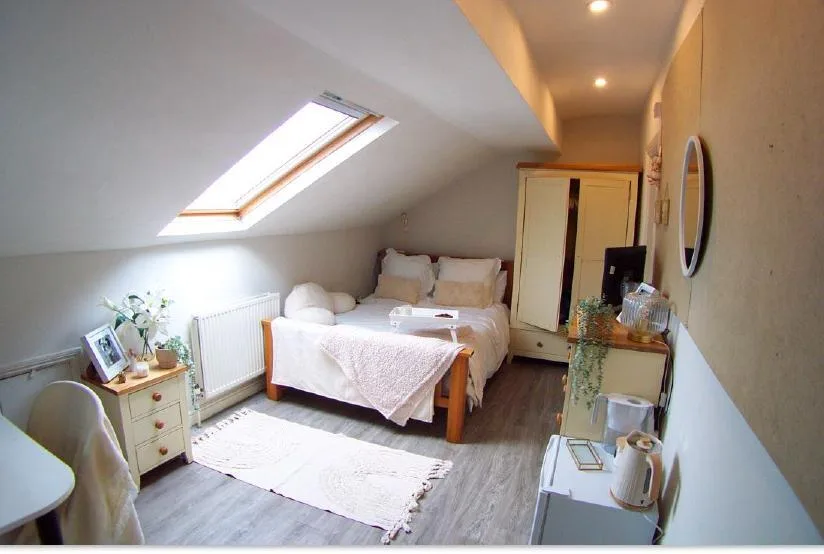 8 bedroom terraced house for rent