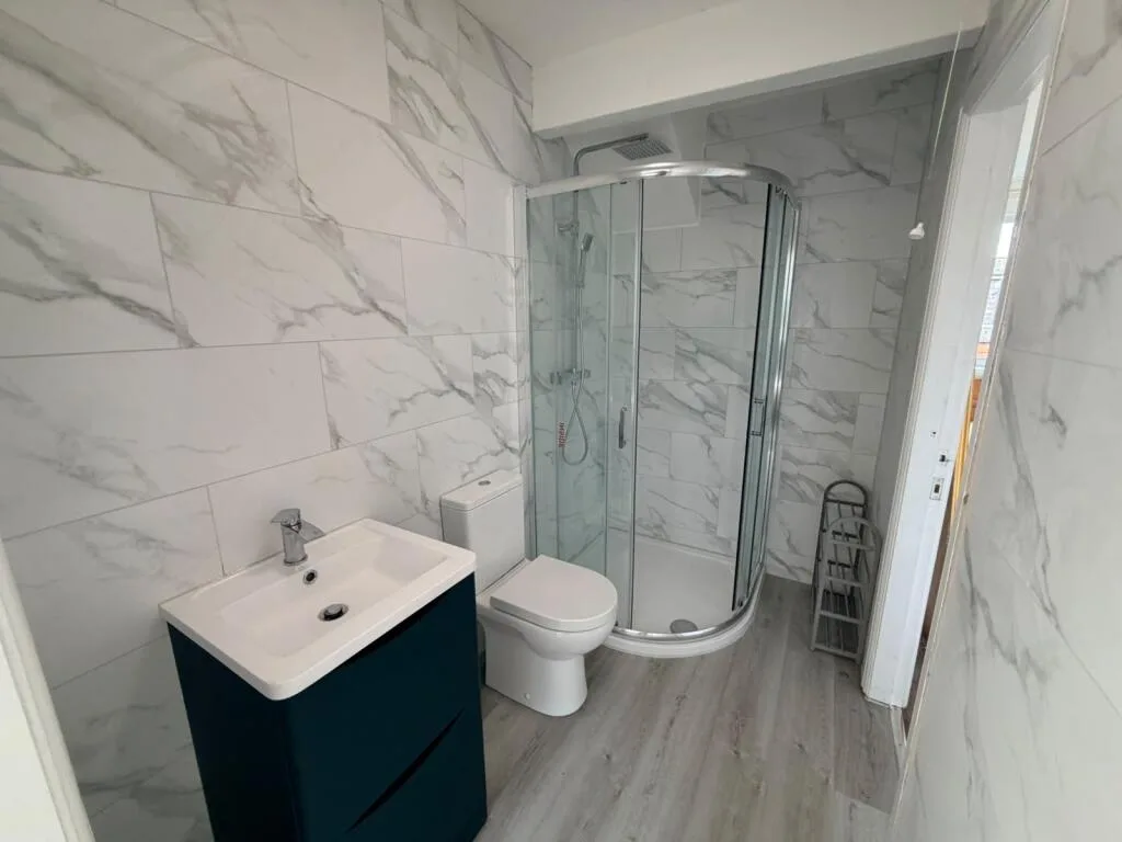 6 bedroom terraced house for rent