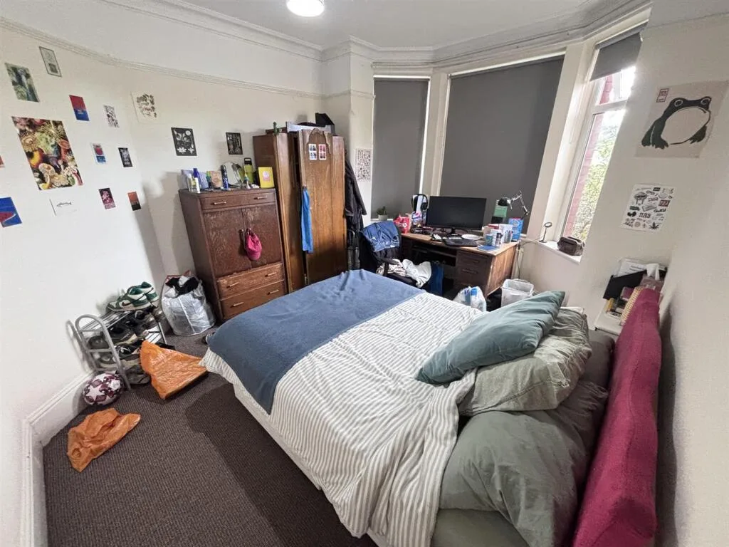5 bedroom house for rent